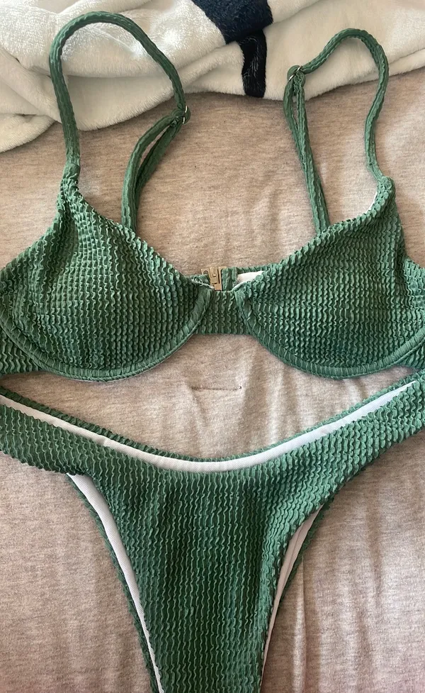 SheIn green bikini - Image 3