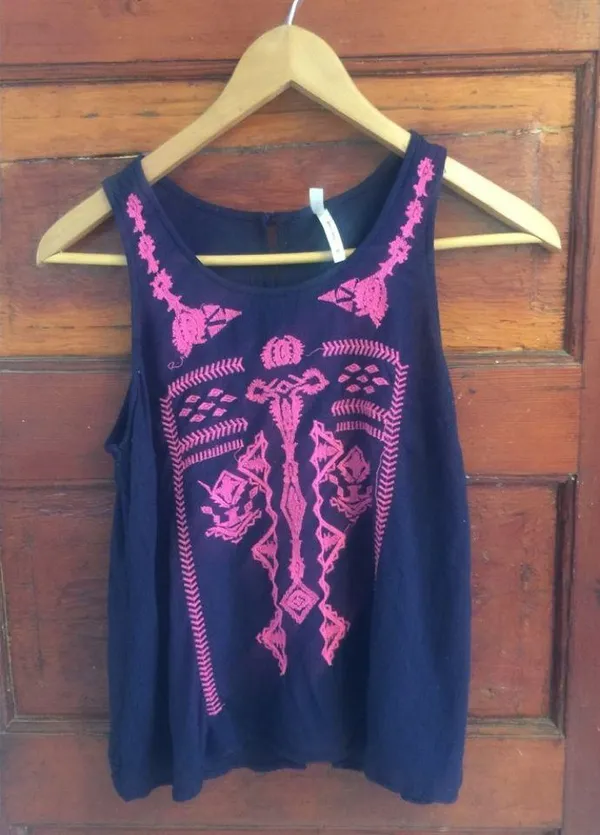 Live 4 Truth Pink Design Tank Top - Image 3