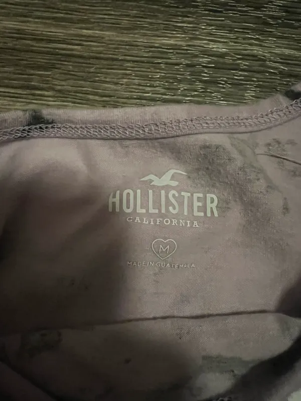 Hollister Crop Top - Image 2