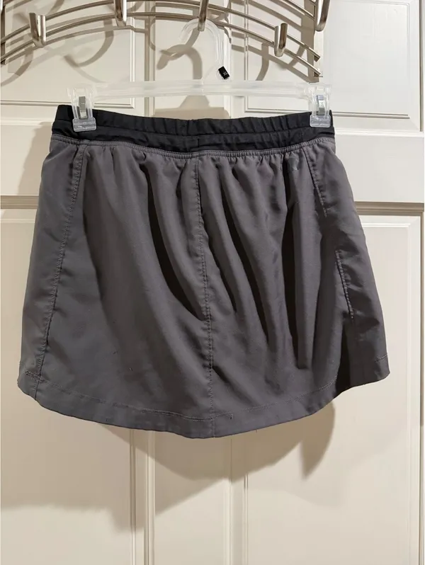 The North Face Women's Gray Athletic Skort with Inner Shorts - Image 5