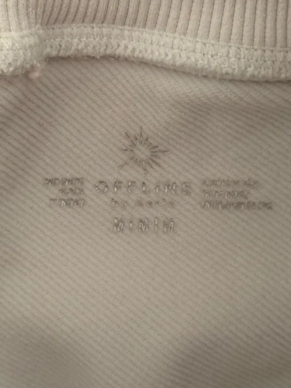 Aerie's Offline Seamless Macrame 7" Bike Short in White - Image 4