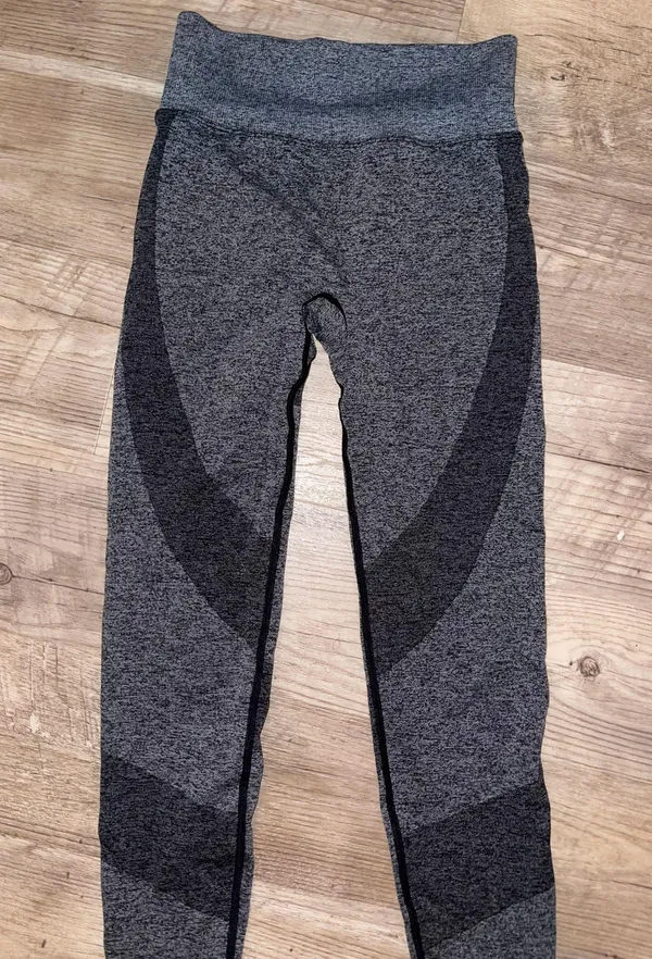 PINK - Victoria's Secret Seamless Athletic Leggings - Image 2