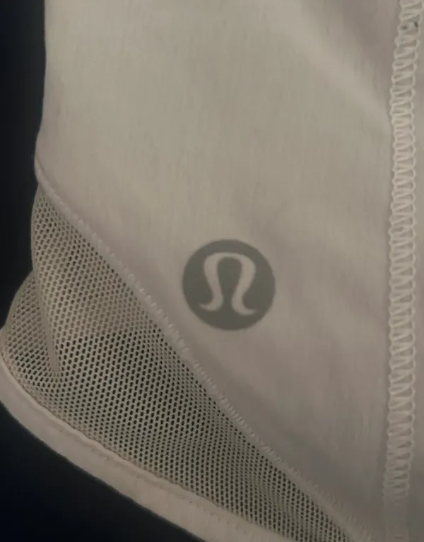 Lululemon Hotty Hot Low-Rise Short 4” - Image 2