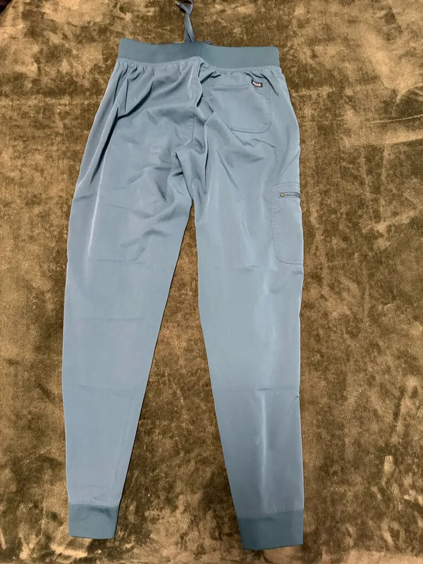 Adar Amazon Scrubs Set - Image 3