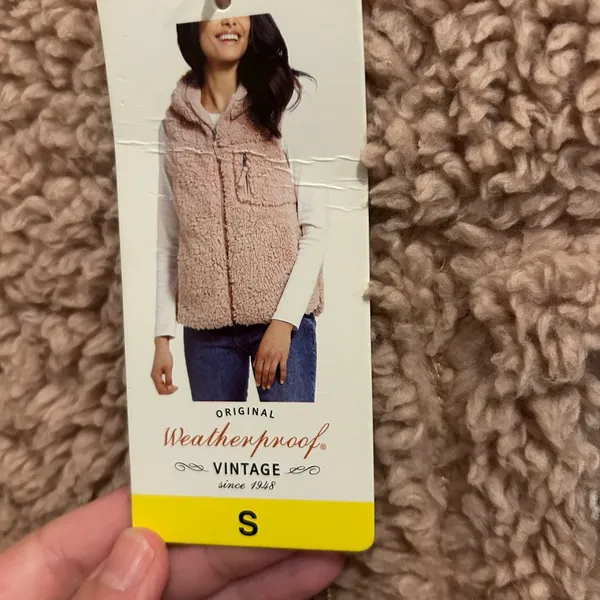 Original Weatherproof Vintage Cozy Pink Sherpa Vest - size small - Image 2