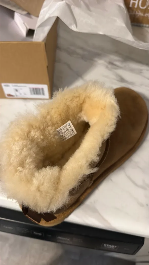 UGG Mini Bow Boots Bailey - Image 3