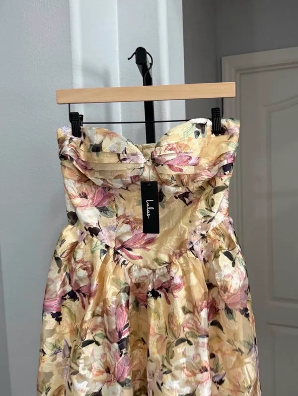 Lulu's Kathani Light Yellow Floral Jacquard Bustier Maxi Dress NWT Size S - Image 8