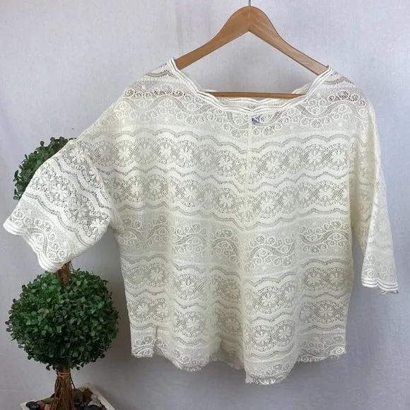 Free People White Sheer Crochet Lace Short Sleeve Top M - Image 2