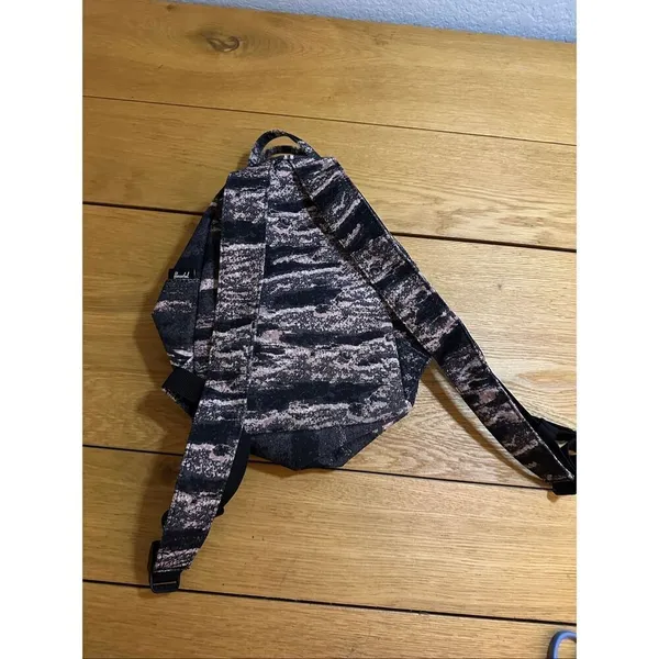 Herschel Supply Co. Nova Backpack patterned design - Image 4
