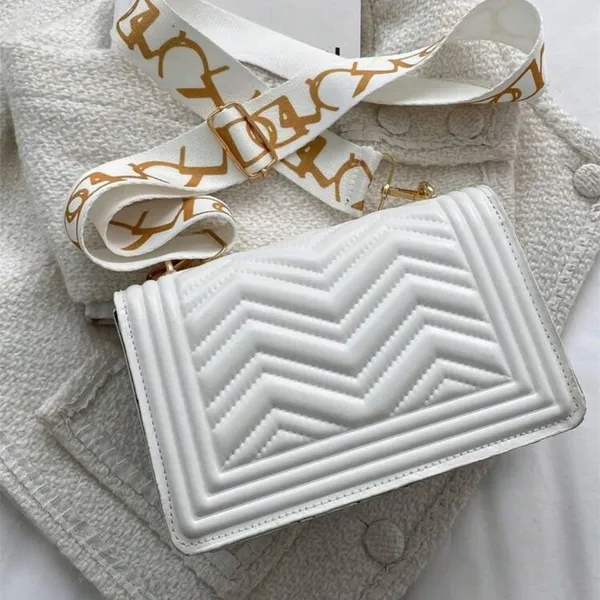 Chic White and Gold Crossbody Bag NTW mt31 - Image 2