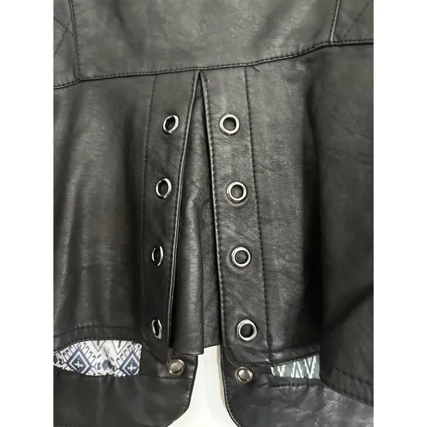 Odyn Women's Black Vegan Leather Moto Jacket. Quilted. Metal Accents. Zipper - Image 16