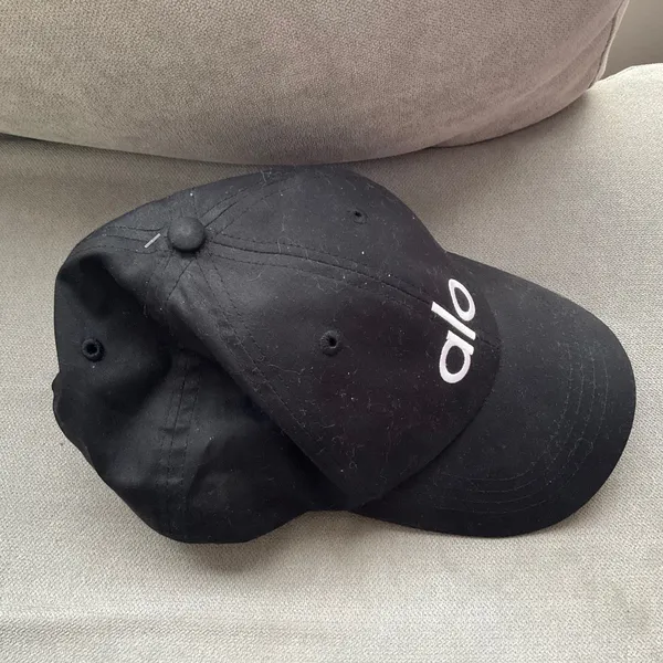 Alo Yoga Off-Duty Cap Black/White - Image 4