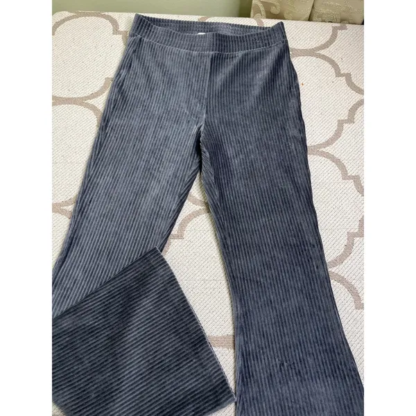 Aerie Groove-On Rib Velour Flare Pants Charcoal Gray Pull-On Size M 32” Inseam - Image 10