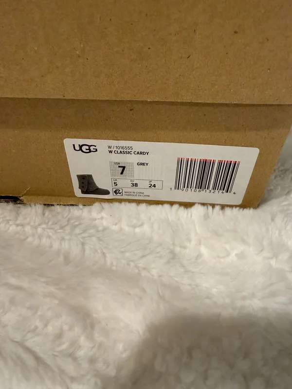 UGG Cardy Knit Boots Classic Grey - Image 2