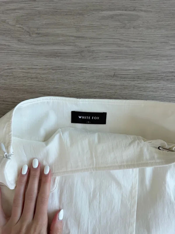 White Fox White Linen Material Skirt - Image 3
