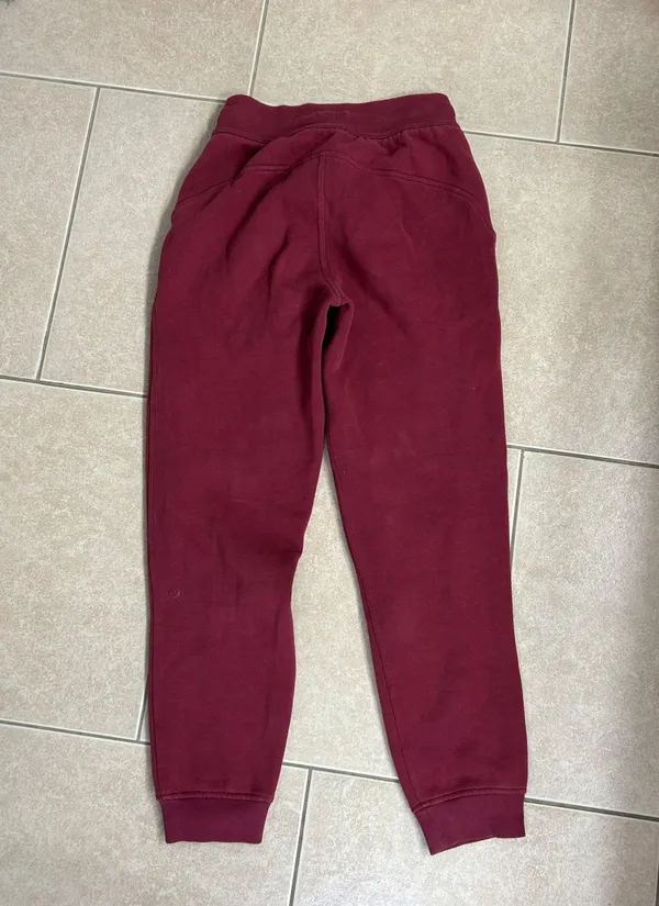 Lululemon Scuba Sweatpants - Image 3