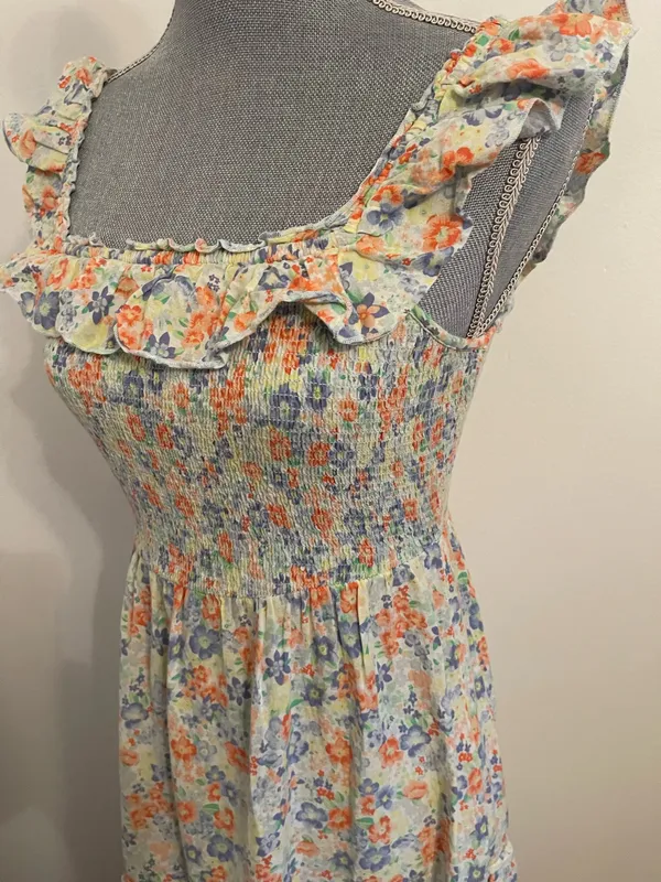 Old Navy Maxi Floral Dress. Size XS - Image 5