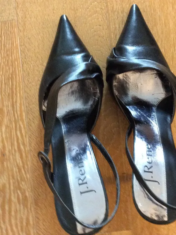 J. Renee Heel with a twist front slingback Euro size 40 fair condition - Image 9
