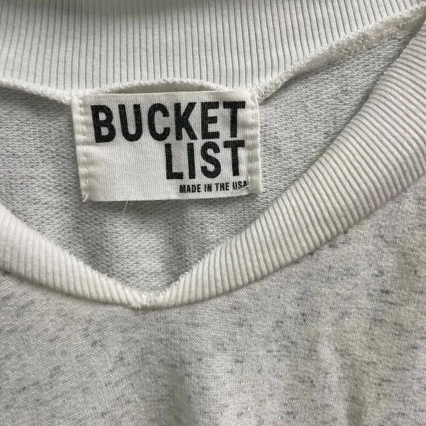 Bucket List VNeck Heathered White Pullover Sweatshirt Sz Small Casual Athleisure - Image 3