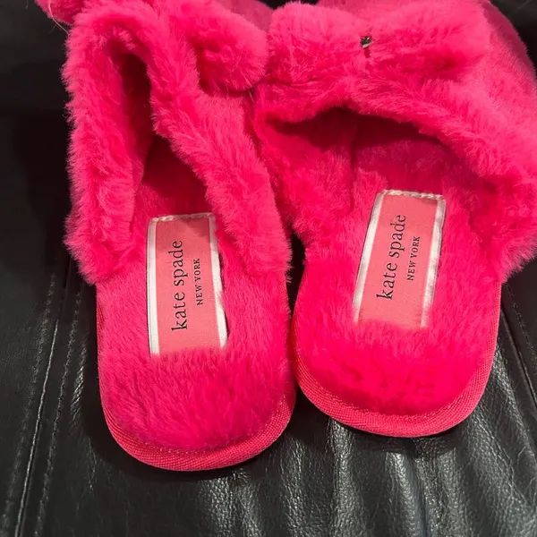 Kate Spade Vibrant Pink Fuzzy Slippers NWOT - Image 4