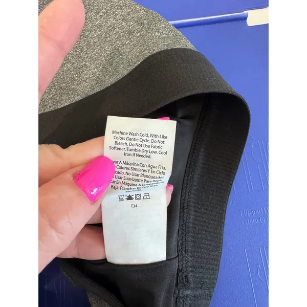 Athletic Works‎ Sports Bra Medium Gray Black Minimalist Activewear Athleisure - Image 6