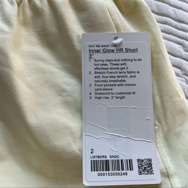 lululemon inner glow HR short 3" - Image 4