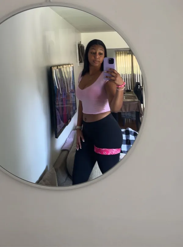 Brandy Melville Gina Top - Image 2