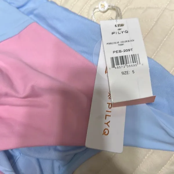 New. PILYQ pink and blue color block teeny bottoms. Small - Image 8