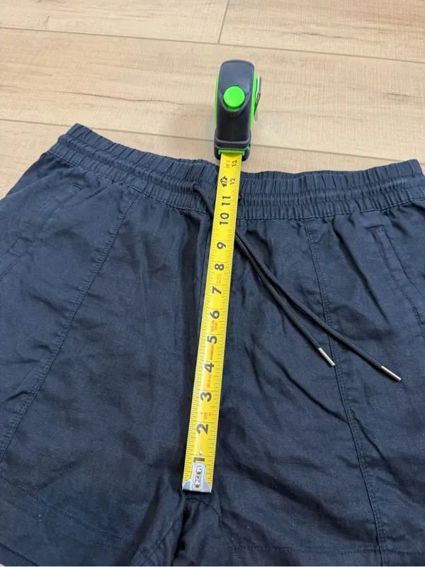 Athleta Retreat Linen Mid Rise 4” Shorts Black Size Large L Pull On Drawstring - Image 8
