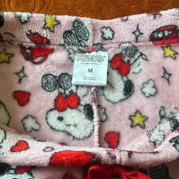 Medium Fuzzy Snoopy Shorts Pink - Image 3