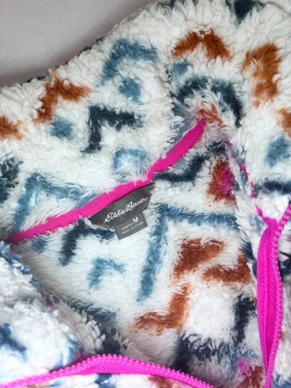 Eddie Bauer Plush Sherpa Fleece Quarter Zip Pullover - Medium - Geometric Print - Image 2