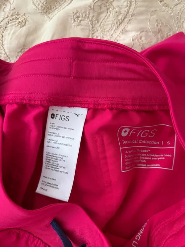 Figs Women's Magenta Jogger Pants with Navy Drawstring - Image 7