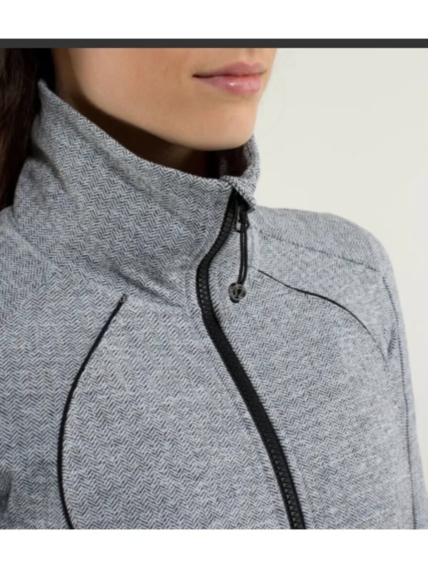 Lululemon Nice Asana Heathered Heringbone Grey Mock Neck Zip Up Jacket Size 6 - Image 8