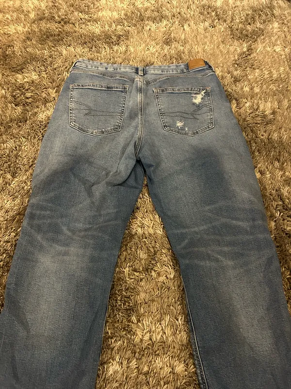 American Eagle Jeans - Image 5