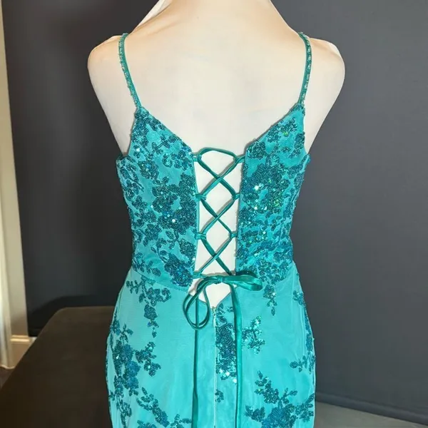 Women’s Blue Mermaid Fit Prom Party Dress Sparkly Sequins Leg Slit Size 2 NEW - Image 5