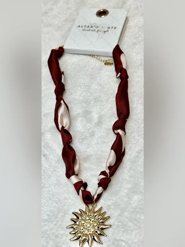 Altar’d State Golden Bloom Scarf Pendant Necklace - Image 5