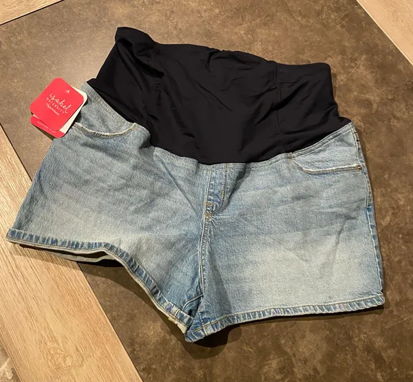 Isabel Maternity Maternity Crossover Panel Midi Jean Shorts by Ingrid & Isabel - Image 5