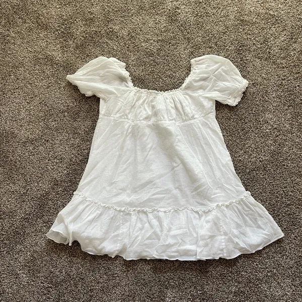 NEW Aritzia Sunday Best Babydoll Dress White Puff Sleeves Mini Bow Size Small - Image 4