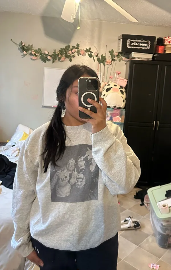 Gildan Morgan wallen & hardy Sweatshirt - Image 2