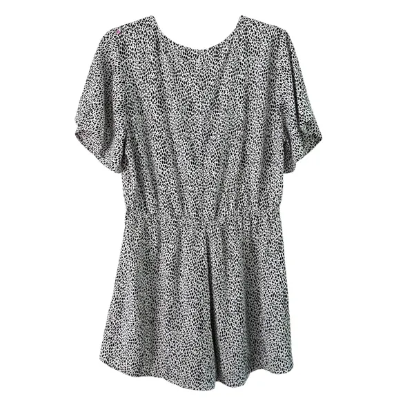 Umgee Women's Romper Black White Print V Neck Short‎ Sleeve Size L - Image 8