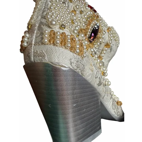 Azalea Wang Astounding White Jewel Beaded Pearl Western Cowboy Boots Size 6 - Image 3