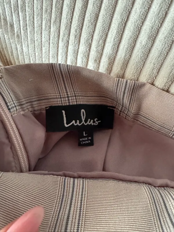 Lulu's Neutral Plaid Pleated Midi Skirt Size L - Image 5