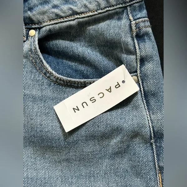 PacSun Black Rose Embroidered Distressed Women's Mom Denim Jeans SZ 29 Brand New - Image 7