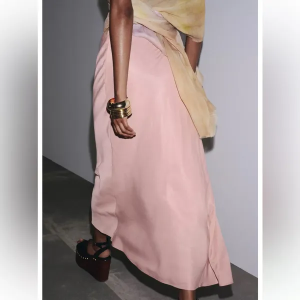 Zara NWT satin pink midi skirt - Image 6