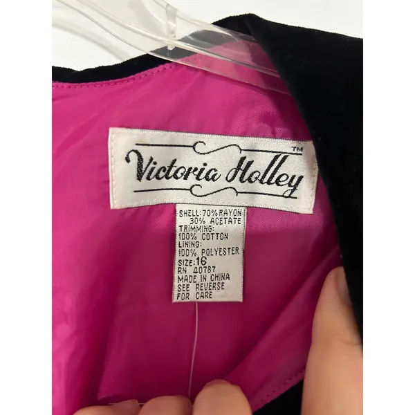 VINTAGE Victoria Holley Magenta Pink Skirt Suit Set Velvet Peter Pan Collar 16 - Image 4