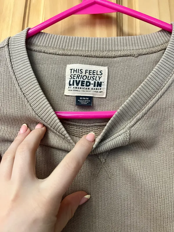 Outfitters Sweatshirt - Image 3