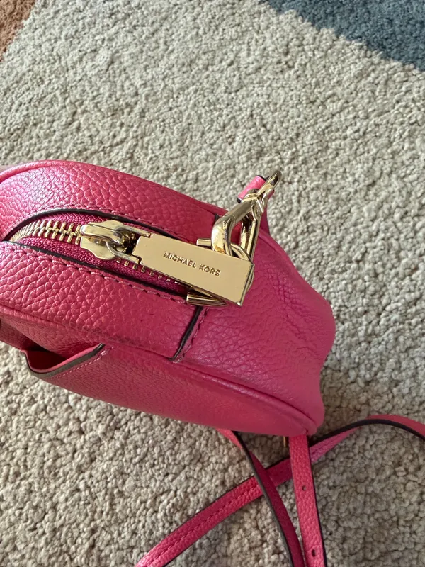 Michael Kors Pink Canteen Crossbody Bag - Image 5