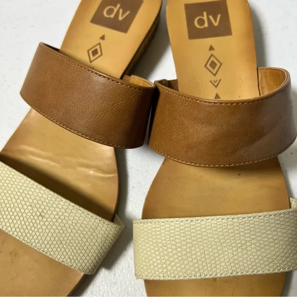 DV Dolce Vita Pris 2-Tone Vegan Leather Cork Wedges - Image 3