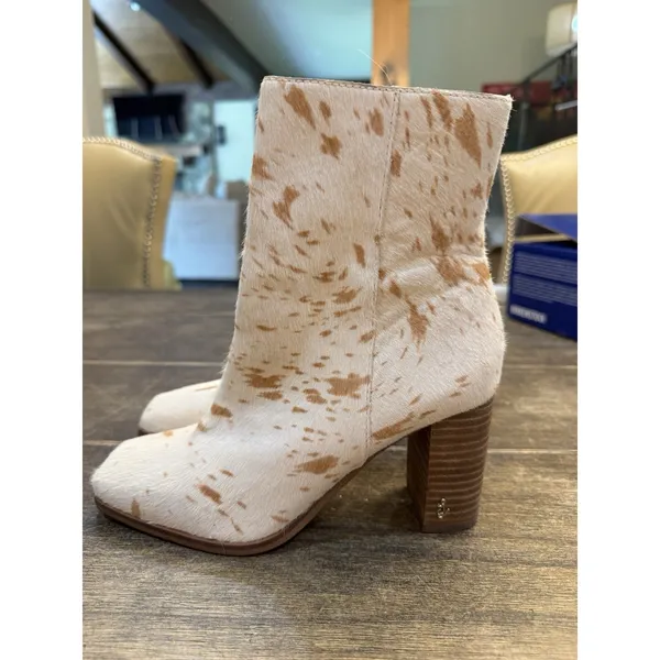 Sam Edelman Ostin Boots Pony Hair Fur Natural Ivory Size 7 Block Heel NWOB $225 - Image 3