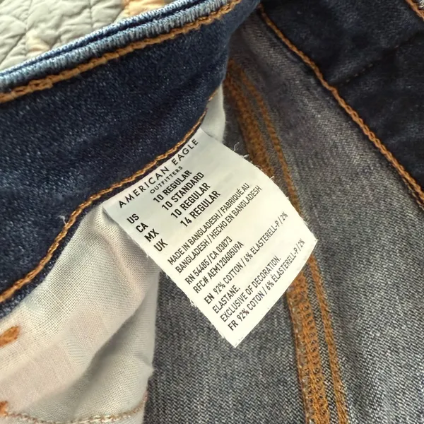 American Eagle Outfitters CUFF Cropped Jeans - Image 2